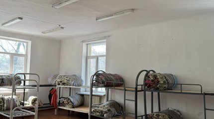 Дети живут в полуразрушенном здании: условия в школе-интернате ужаснули детского омбудсмена