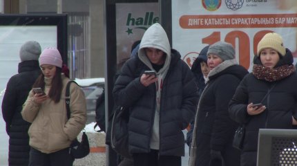 «Вайб, скуф, кринж»: как разобраться в "молодежном" языке и к чему может привести тенденция появления новых слов?