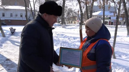 В Уральске члены областного филиала партии «АMANAT» посетили местные предприятия