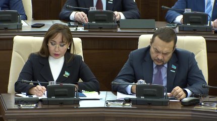 Казахстанские школьники смогут параллельно обучаться в колледжах: Мажилис принял законопроект