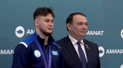 В Павлодаре чествовали народных героев, новых членов "AMANAT"  и Ассамблею народа  Казахстана