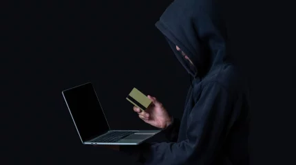 Қазақстандықтар байып кетеміз деген үмітпен "интернет-дүкенге" 100 млн теңге беріп, дымсыз қалды