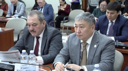 Снижение выбросов углерода на фоне миллиардных хищений: как в мажилисе обсуждали законопроект по экологическим вопросам