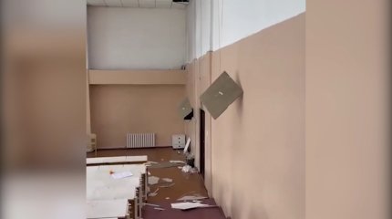 «Қара жамылып отырған үйлерге өздерін апарайық»: Депутаттар жұмысына салғырт қараған басшыларды сынады