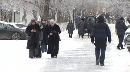 Жұмысқа кешігіп келген қызметкерге айыппұл салына ма?