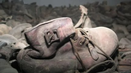 Сосед спас из огня четверых детей и пенсионерку на востоке Казахстана