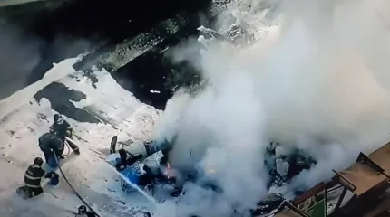 Ұшақ автобусқа құлап апатқа ұшырады