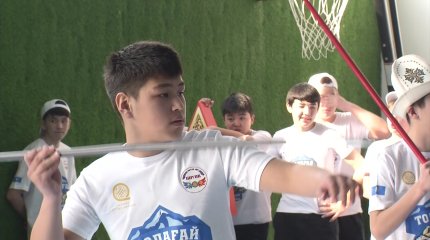 Школьники Казахстана и Кыргызстана сразились в национальных видах спорта