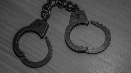 Қостанай көшелерінде жалаңаш жүгіріп жүрген жігіт ұсталды