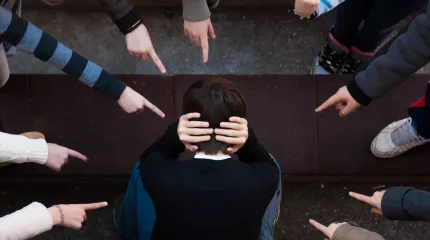 Антибуллинговую программу запустят в школах и колледжах Казахстана с 1 сентября