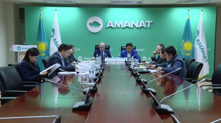 «AMANAT» партиясында сайлауалды уәделерді орындау бойынша әкімдіктер есеп берді