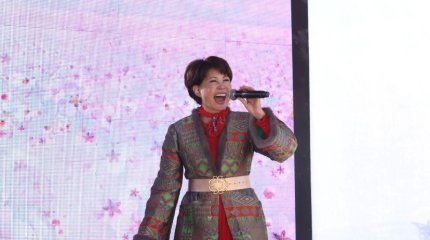 Звезды Казахстана поздравили алматинцев с Көрісу күні – Амал мерекесі