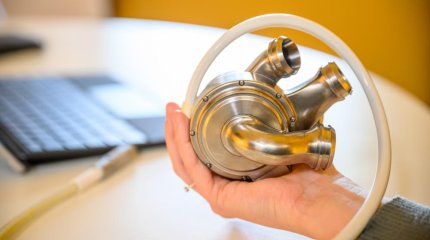 «Абсолютный клинический успех»: мужчина прожил с искусственным сердцем 100 дней