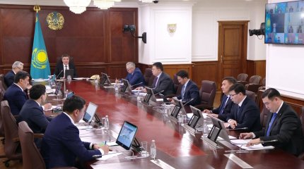 Поручения Президента на Курултае: Олжас Бектенов провел совещание кабмина