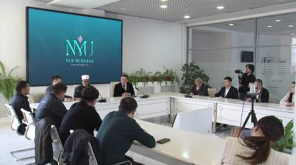 Нұр-Мүбарак ЕИМ университеті ауызашар берді