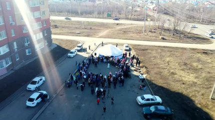 Оралда көпқабатты үй тұрғындары Наурызды тойлады