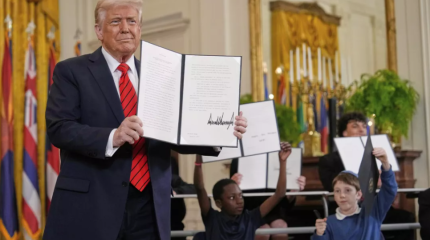 Трамп подписал указ о ликвидации Министерства образования США