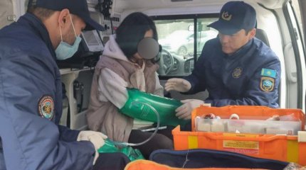 Девушка получила травму в горах Алматы