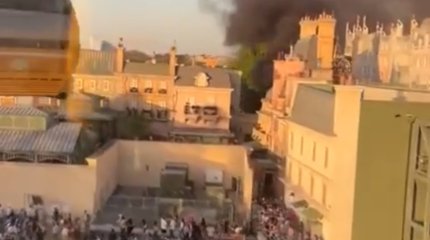 Пожар в Диснейленде во Флориде: эвакуированы сотни гостей