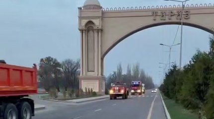 Спасателей перебросили из Жамбылской области в Акмолинскую для борьбы с паводком