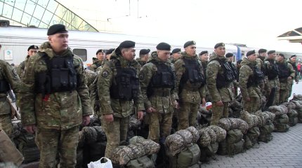 Ұлы Жеңістің 80 жылдығына орай өтетін әскери парадқа қатысатын сарбаздардың алғашқы легі Астанаға келді