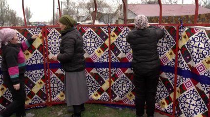 Свыше трёхсот юрт в год производит житель села Балтабай в Алматинской области