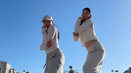 Қайрат Нұртас пен Тұрсынбек Қабатовтың қыздары бірге билеп, желіні жарды