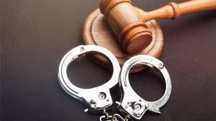 Ақтөбеде 120-дан астам шетелдікті заңсыз тіркеген ер адамға сот үкімі шықты