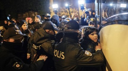 Түркияда екі мыңға жуық адам қамауға алынды