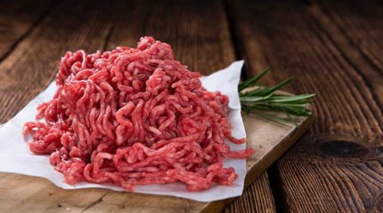 Астаналық кәсіпкер тартылған етке малдың тұяғын қосып сатқан