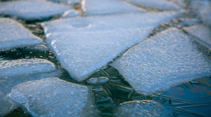 Осторожно, тонкий лед: МЧС обратилось к казахстанцам