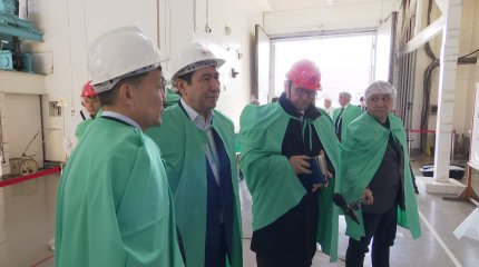 Мәжіліс Төрағасы Ядролық физика институтының жұмысымен танысты