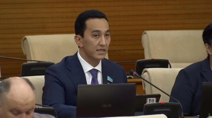 "Қазақстандықтар жылына 65 сағатын кітап оқуға арнайды", - депутат