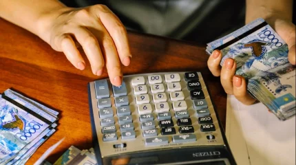 Бухгалтеры одной карагандинской школы украли 300 миллионов тенге