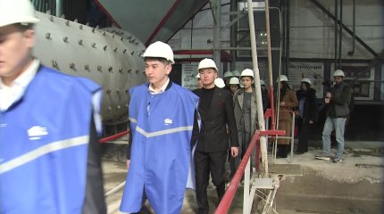 "Жастар рухы" Жастар қанаты жаңа зауыттарға экскурсия жасады