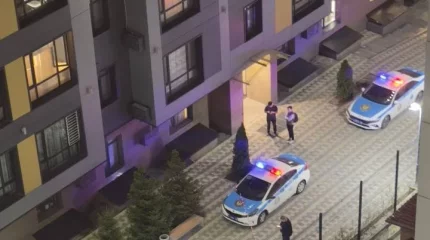 Алматыда жас жігіт көпқабатты үйден құлап, мерт болды