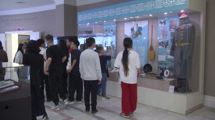 Астанада «Ұлы жеңіс: ерлікке тағзым, ұрпаққа үлгі» атты сурет көрмесі ашылды