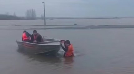 Лодка с рыбаком перевернулась в Акмолинской области