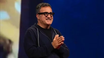 Google нақты уақыт режимінде аударма жасайтын смарт көзілдірікті таныстырды