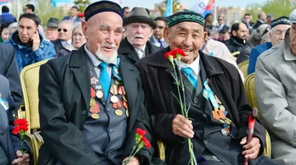 Астанада Ұлы Отан соғысының ардагеріне 5 миллион теңгеден әлеуметтік төлем берілді