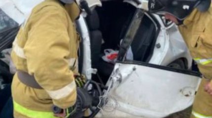 Ақтөбе облысында жол апатынан зардап шеккен жүргізуші құтқарылды