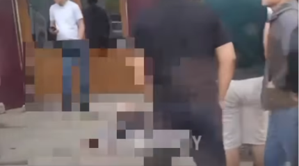 Сорвавшийся с буксировки автобус убил пешехода в Алматы