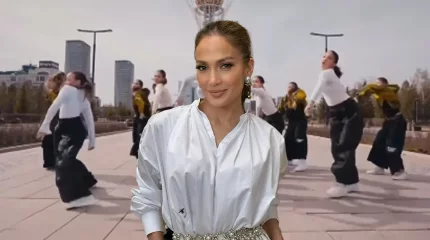 Дженнифер Лопес «Бәйтеректің» алдында билеген биші қыздардың видеосын жариялады