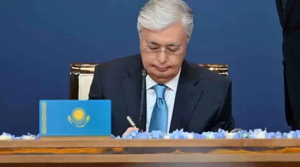 "Шетелдік легионерлерді қаржыландыруға тыйым салынады": Тоқаев заңға қол қойды