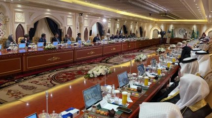 "Дін көшбасшыларының күш-жігерін біріктіру және рухани дипломатияның әлеуетін тиімді пайдалану аса маңызды", - М.Әшімбаев