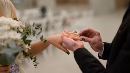 Ғашықтар күні: бүгін Қазақстанда қанша жұп неке қиды