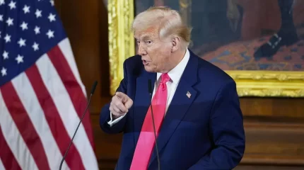 Трамп "бізде әлемдегі ең қуатты қару бар" деп мақтанды