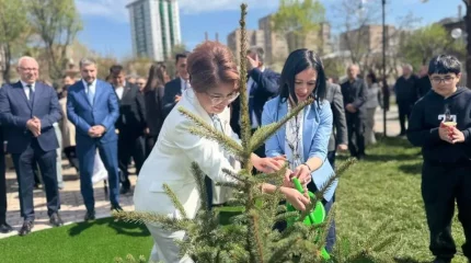 Ереванда Абай Құнанбайұлы атындағы саябақ ашылды