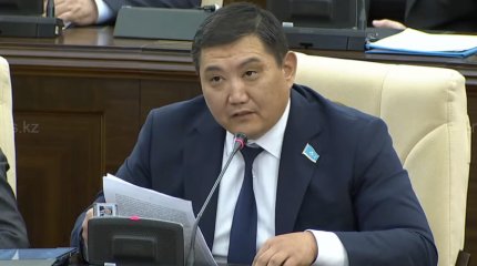 Пришло время «мочить» не только мошенников, но и дропперов, - депутат Базарбек об ужесточении закона