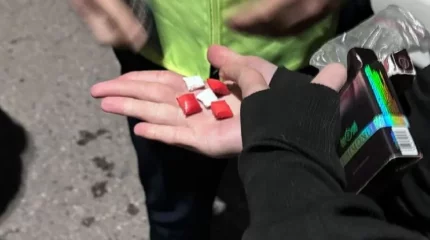 Алматыда есірткі жасырып кетіп жүрген 2006 жылғы жігіт ұсталды